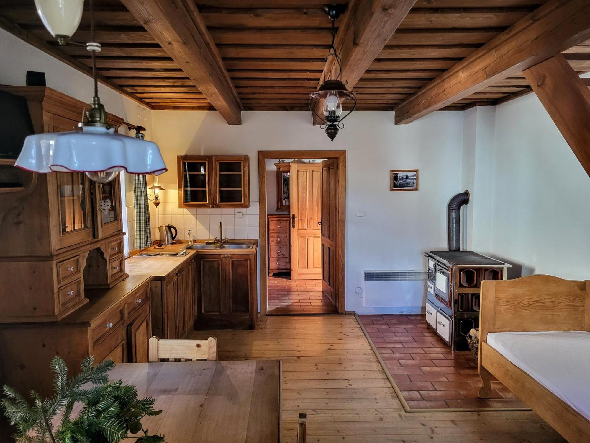 Apartmany Cerveny Dvur Chvalšiny Buitenkant foto